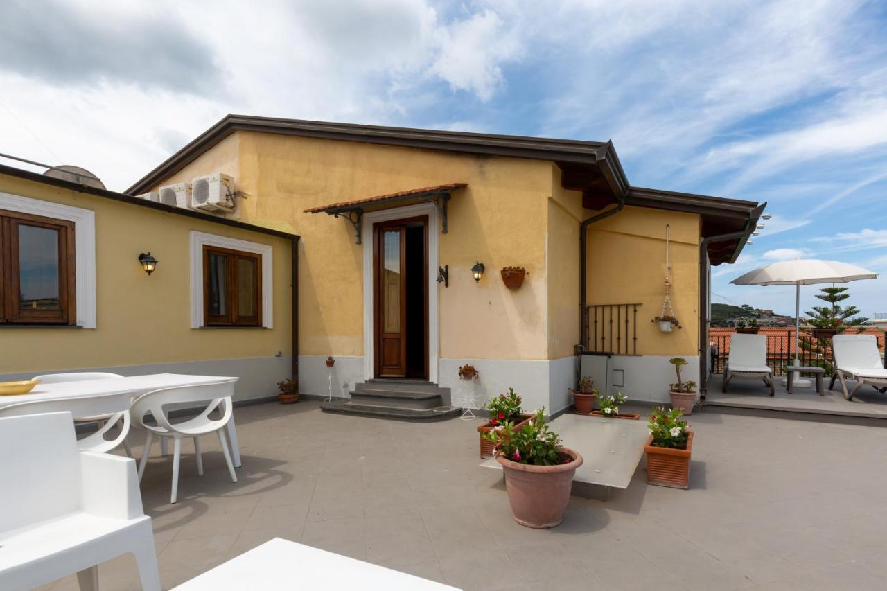 Апартаменты Rossy House Сорренто Экстерьер фото